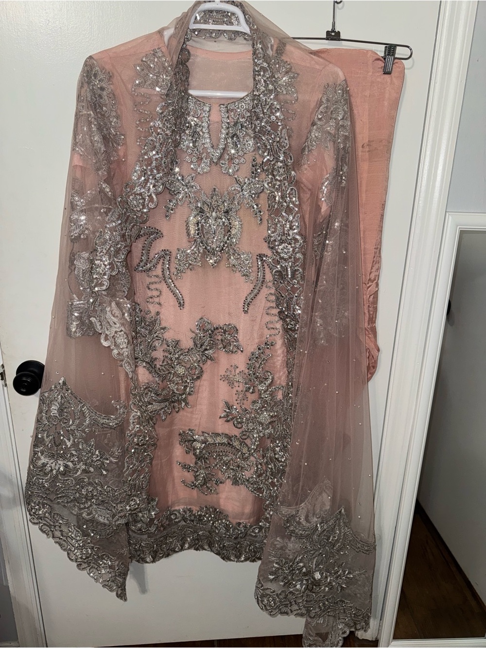 Beautiful three-piece Pakistani/Indian formal party-wear